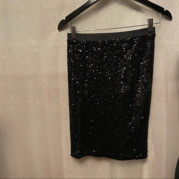 XS The Limited Black Sequin Pencil Skirt - Picture 2 of 5